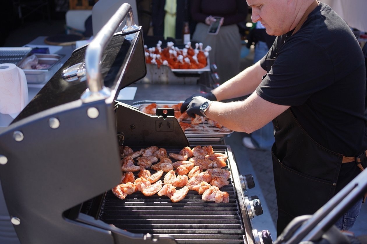 Роботы приготовят еду на гастрофестивале в Краснодаре Пресс-служба фестиваля &quotГРИЛЬ! РЕСТ! ФЕСТ!&quot (6+)