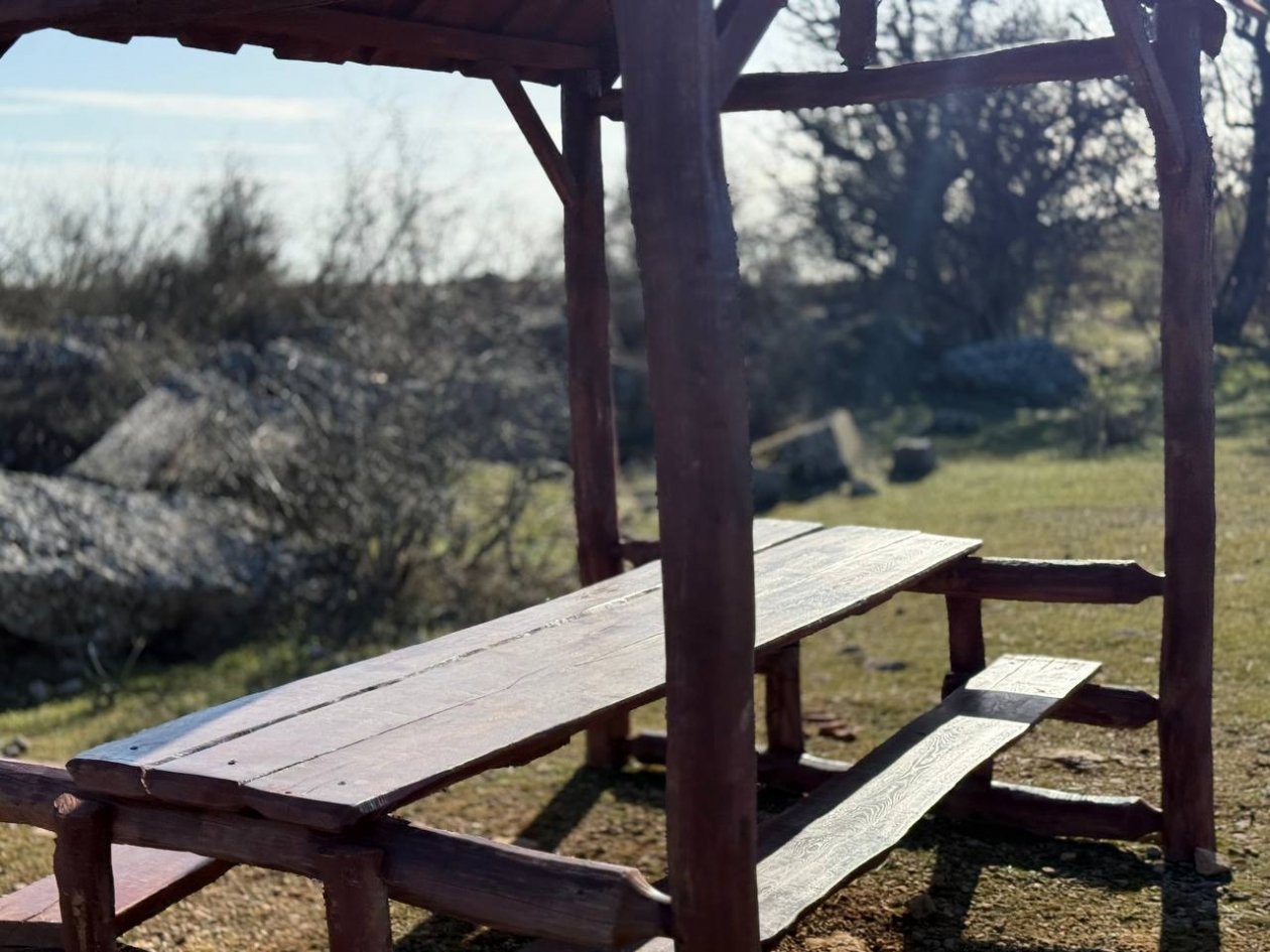 На тропе появились привалы для отдыха Соцсети М. Развожаева