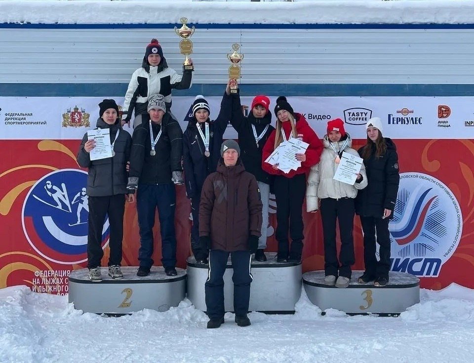 Четыре медали завоевали сахалинские прыгуны на лыжах с трамплина в Нижнем Тагиле пресс-служба министерства спорта Сахалинской области