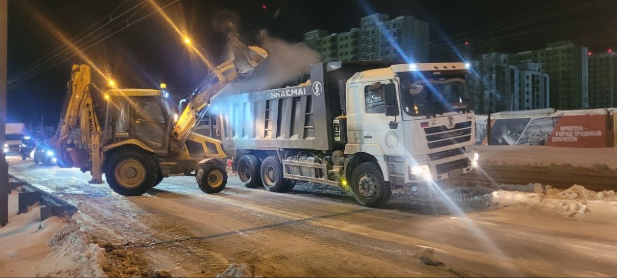 5,1 тысячи тонн снега вывезли с улиц Иркутска за сутки Пресс-служба администрации Иркутска