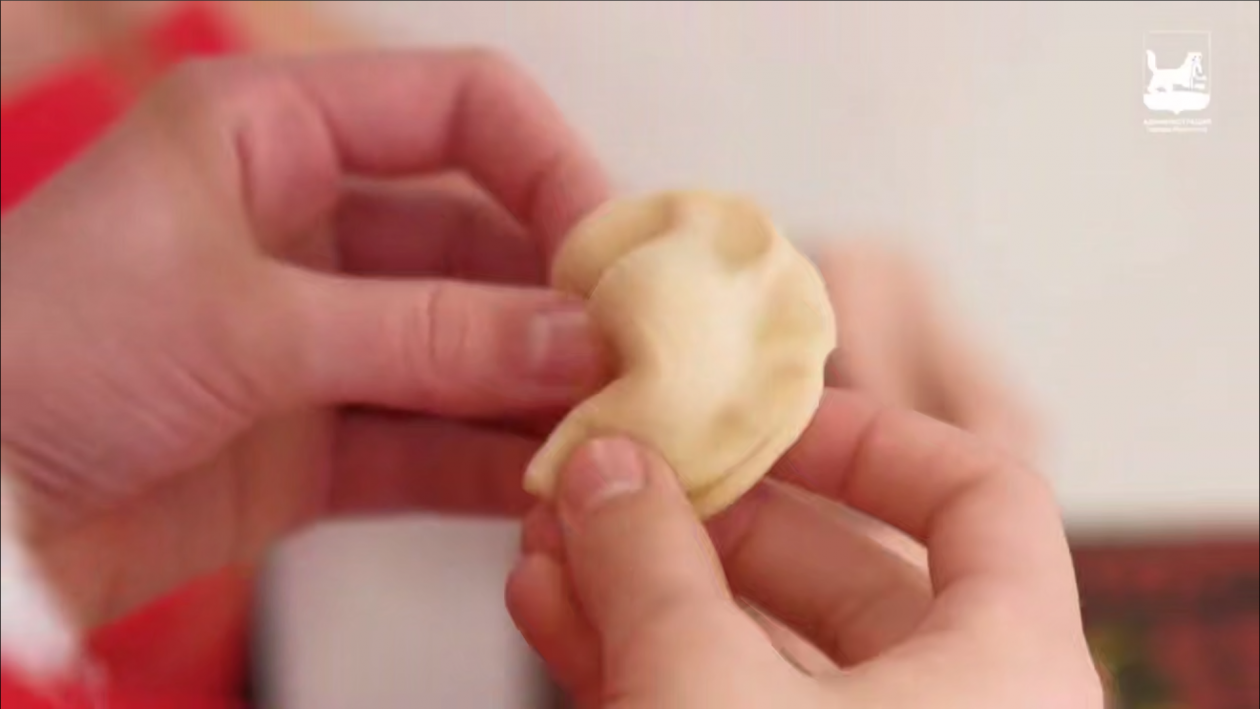 Иркутских школьников научили лепить пельмени из разных регионов России Пресс-служба администрации Иркутска