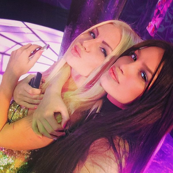 Участница "Дом-2" из Хабаровска: я уже привыкла к камерам в ванной комнате, Фото с места события из других источников