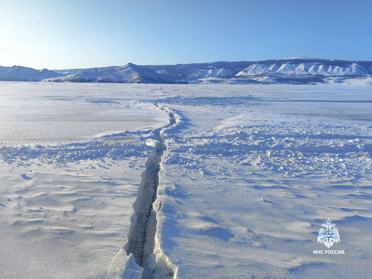 Трещина ГУ МЧС России по региону