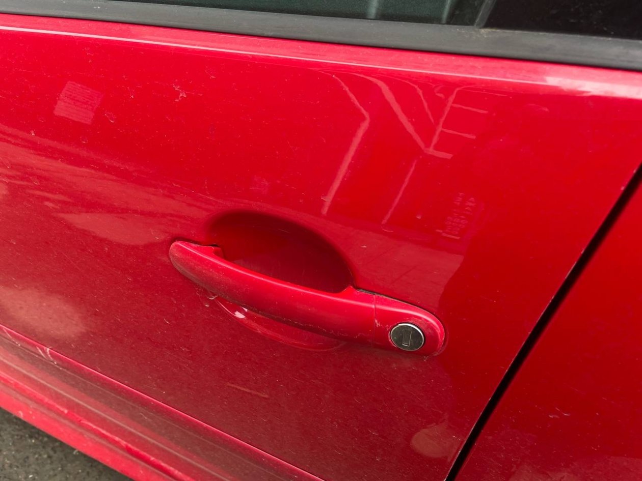 Двери авто тише мыши: 1 средство из ванной убирает скрип на годы ИА KrasnodarMedia