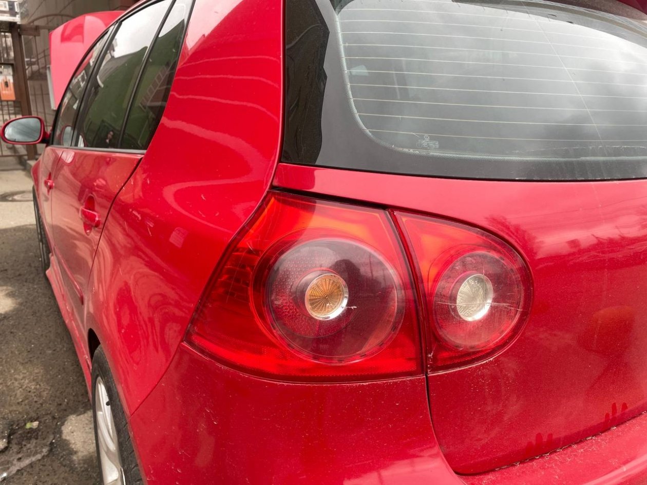 Как вернуть яркость фарам: нашёл простую причину тусклого света - решил за 10 минут ИА SevastopolMedia