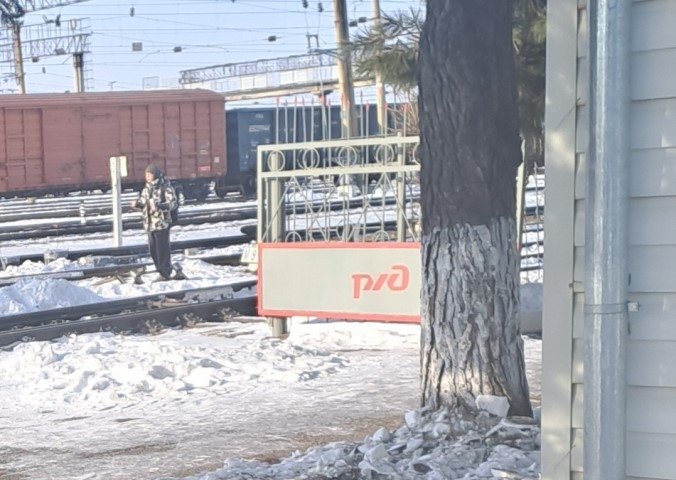 Ребенок подвергал себя опасности пресс-служба УТ МВД России по ДФО, по материалам ЛО МВД России на ст. Уссурийск.