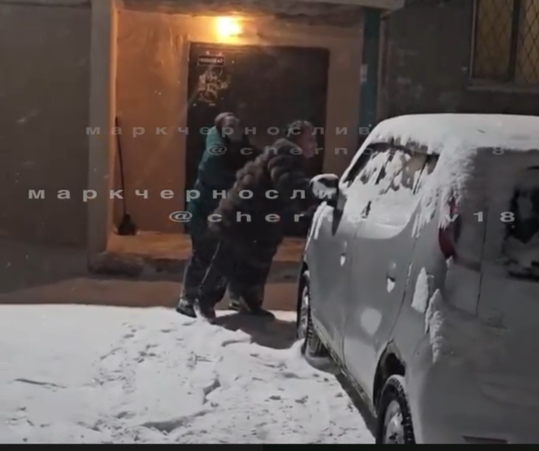 Уссурийская городская прокуратура направила в суд уголовное дело о противоправных действиях в отношении водителя скорой помощи скриншот видео