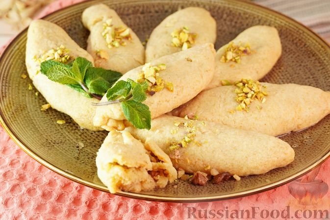 Калбурабасты: фисташковые пирожки-печенье влюбят в себя с первого укуса - традиционная турецкая сладость russianfood.com