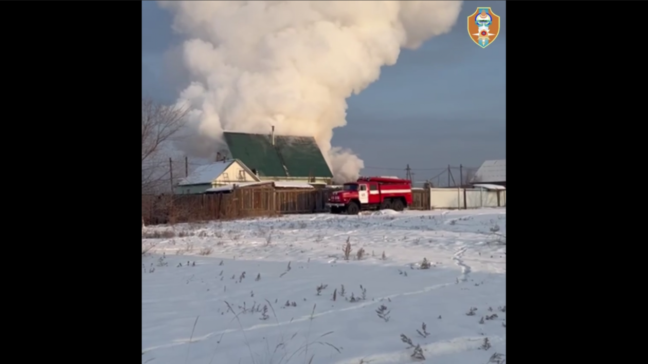 Два автомобиля сгорели в гараже в Бурятии агентство ГО и ЧС Бурятии