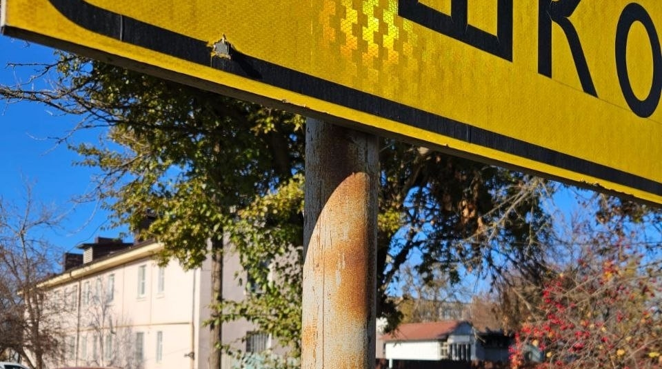 Предпринимателя осудили за мошенничество с дорожными знаками в Будённовске пресс-служба УФСБ России по Ставропольскому краю