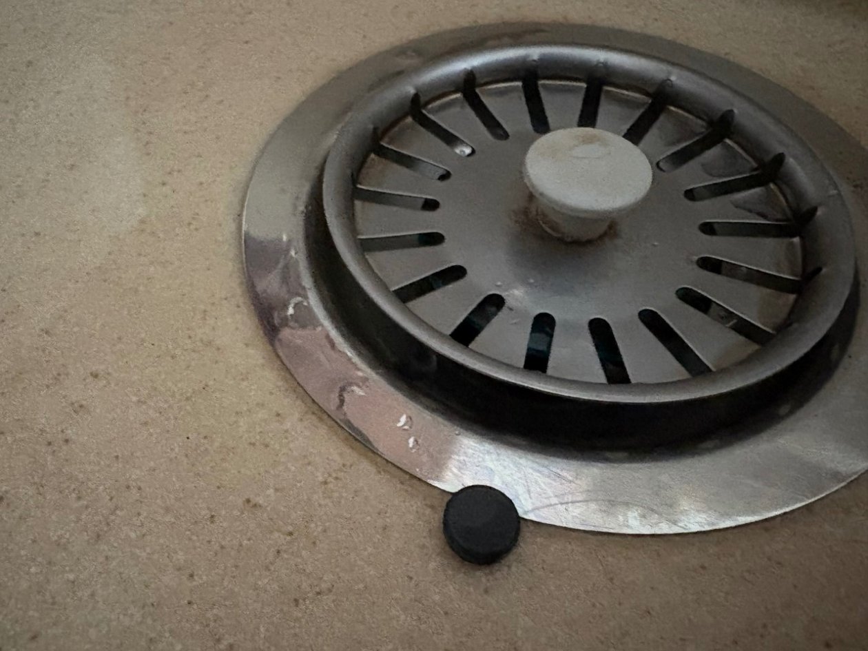 Перед сном кладу в раковину 1 таблетку - так мне спокойнее, сплю крепко ИА Stavropol.Media