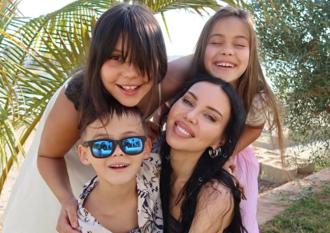 Тематическое фото Личные соцсети Оксаны Самойловой