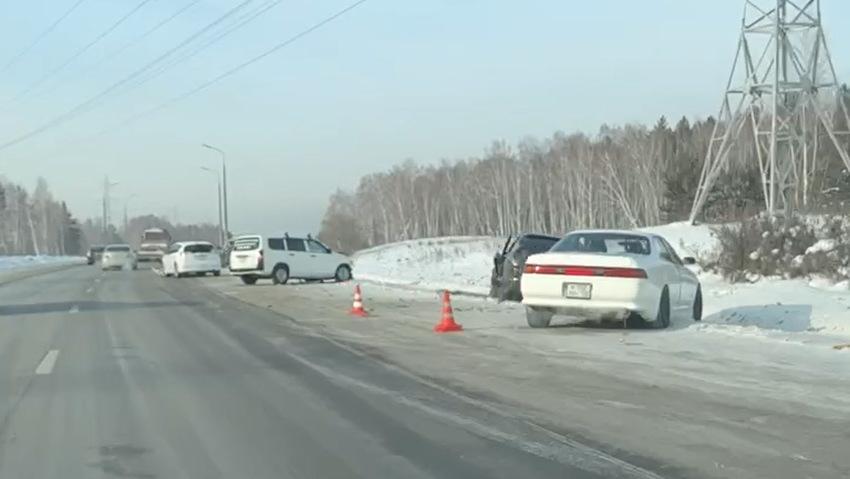 Несколько автомобилей столкнулись на Московском тракте под Ангарском Тг-канал (18+) ДТП38RUS