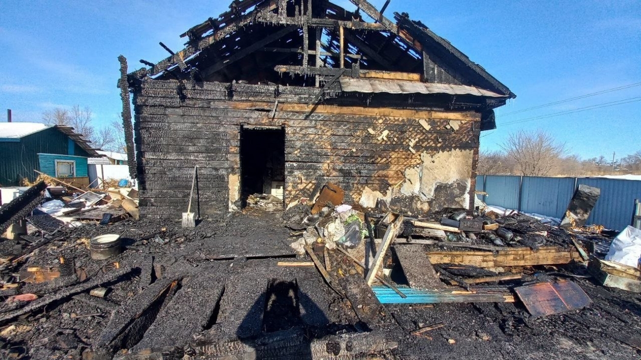 Обстоятельства пожара, в котором пострадал ребенок, выясняет прокуратура в ЕАО прокуратура ЕАО