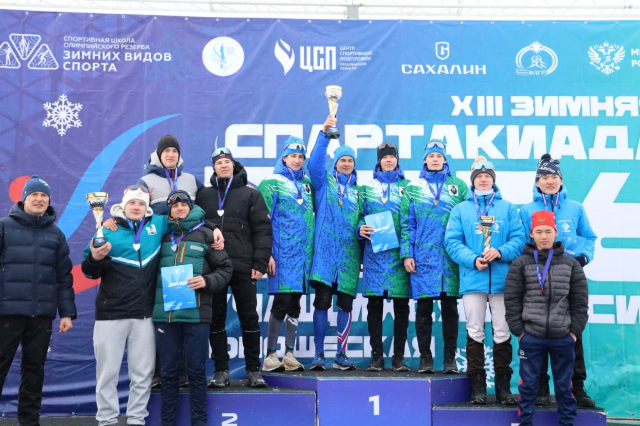 Эстафетные гонки II этапа XIII Зимней Спартакиады учащихся России по лыжным гонкам пресс-служба минспорта Сахалинской области