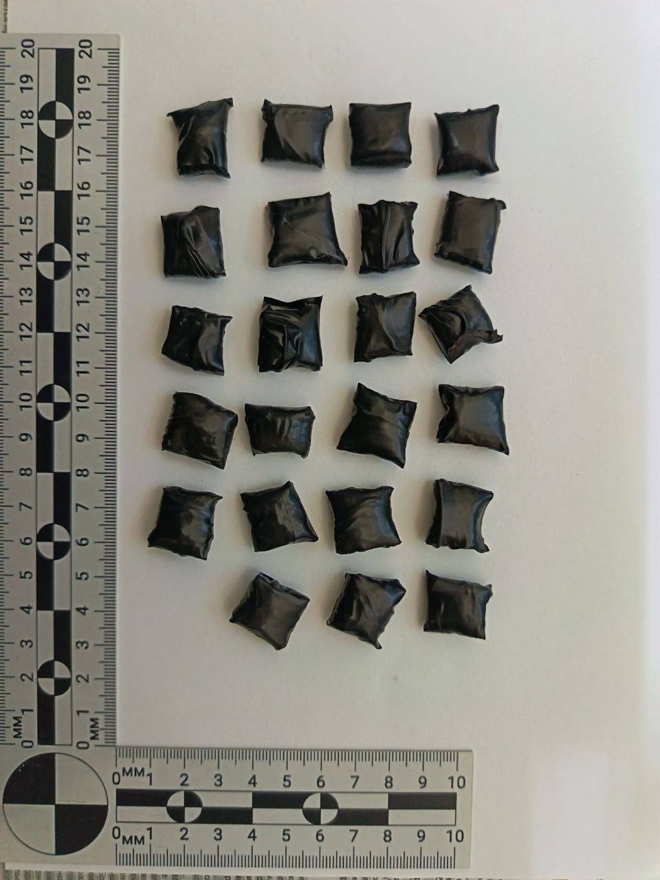 В Усть-Куте задержали курьеров интернет-магазина по продаже наркотиков Пресс-служба ГУ МВД России по Иркутской области