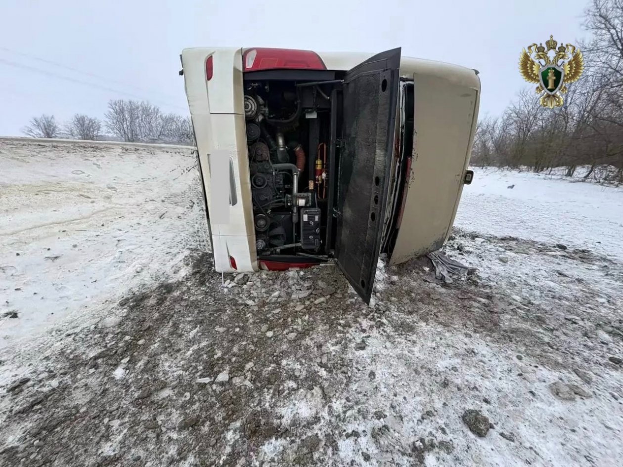 После опрокидывания рейсового автобуса проверку проводит прокуратура Ставрополья Прокуратура Ставрополья