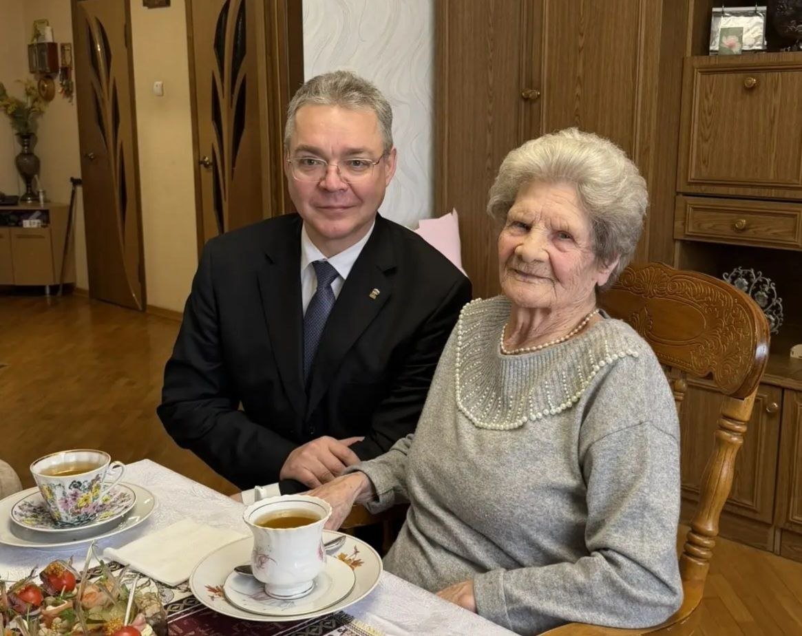Со 100-летием поздравил ветерана Великой Отечественной войны глава Ставрополья Соцсети губернатора Ставрополья Владимира Владимирова