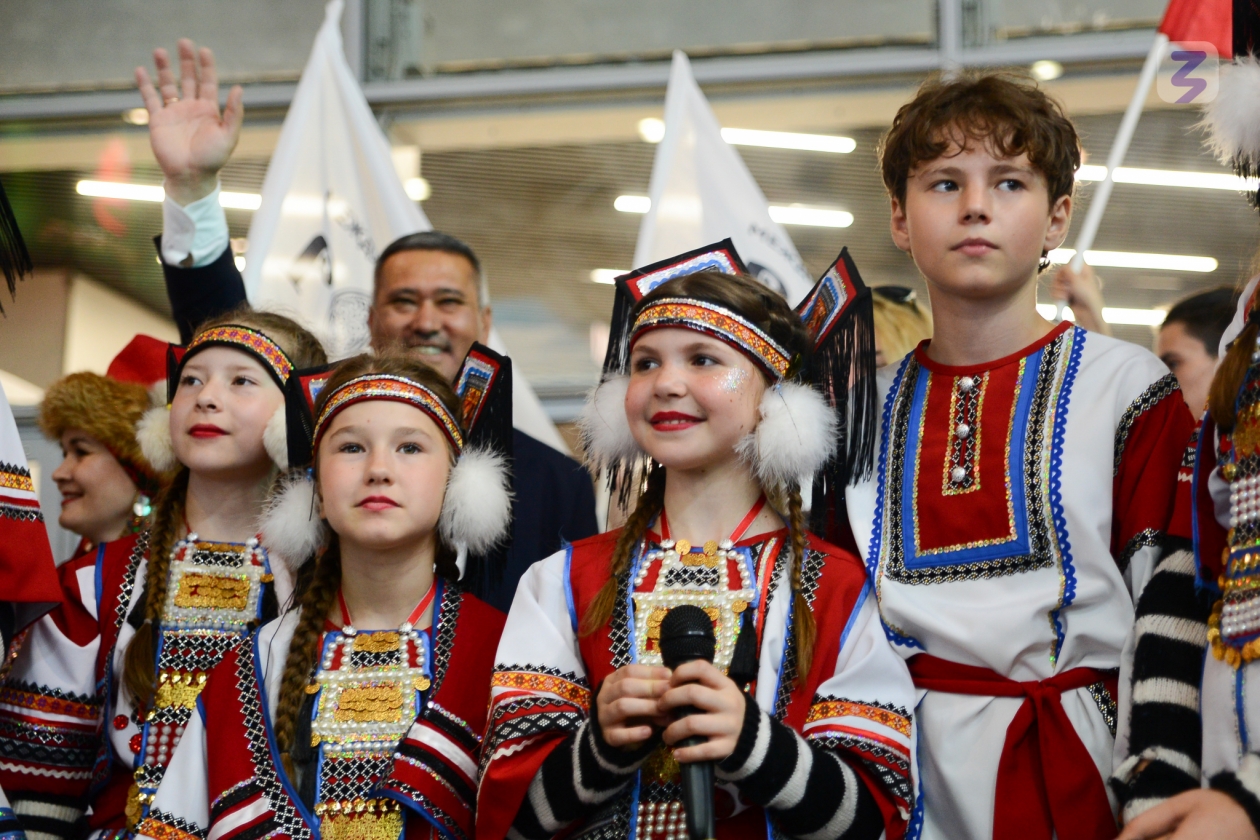 Марафон &quotРоссия — семья семей&quot откроет год единства народов РФ Источник