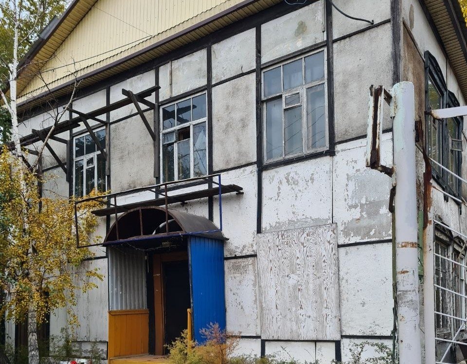 В Улан-Удэ выставили на аукцион нежилое здание учебного корпуса ДОСААФ и прилегающий земельный участок. Электронная площадка РТС-тендер