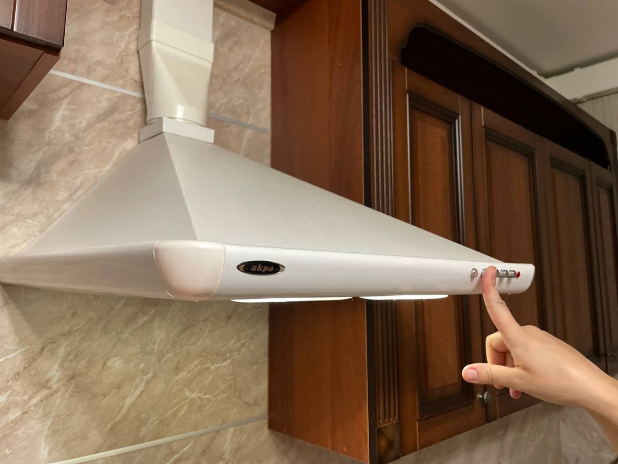 Вытяжка на кухне ИА SevastopolMedia