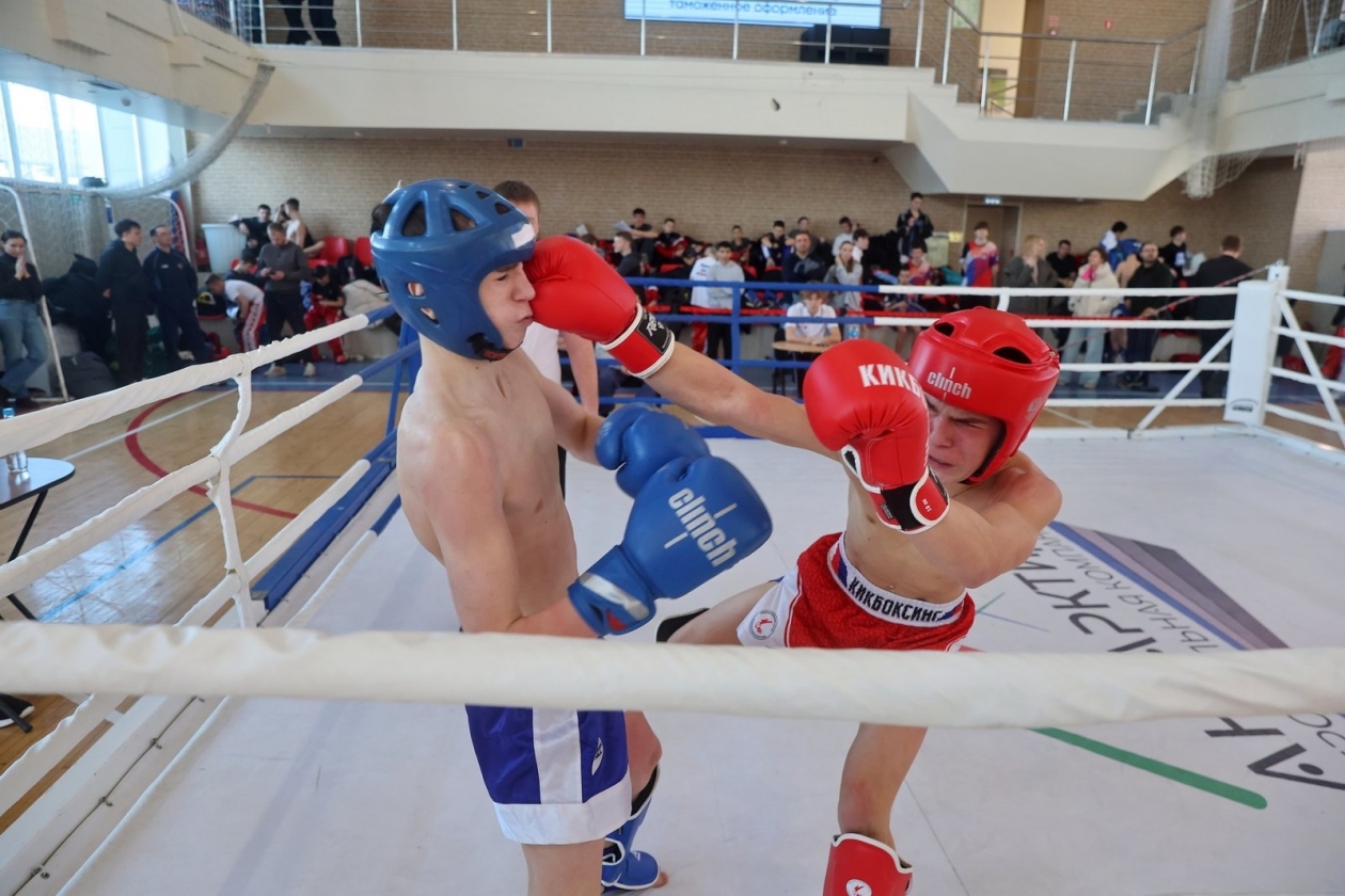 На чемпионате и первенстве края определили сборную Приморья по кикбоксингу ИА PrimaMedia