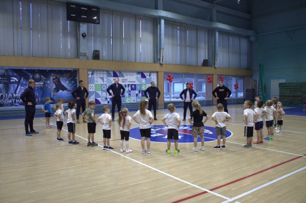 Филиал школы хоккейного клуба &quotБайкал-Энергия&quot открыли в Шелехове предоставлено компанией