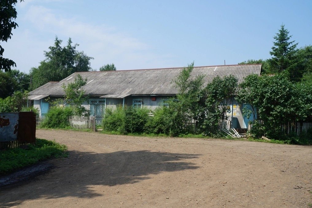 Бывший детсад в селе Кроуновка в 2014 году