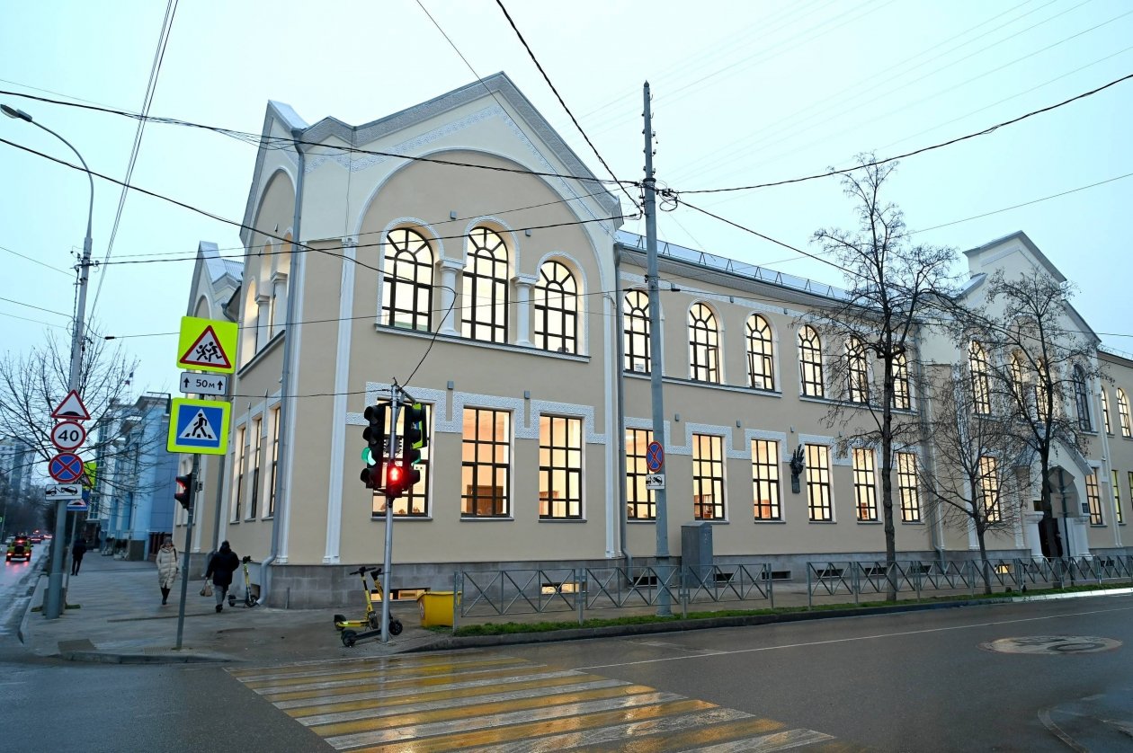 Реставрация школы №8 в Краснодаре позволила сохранить исторический облик t.me/emnaumov