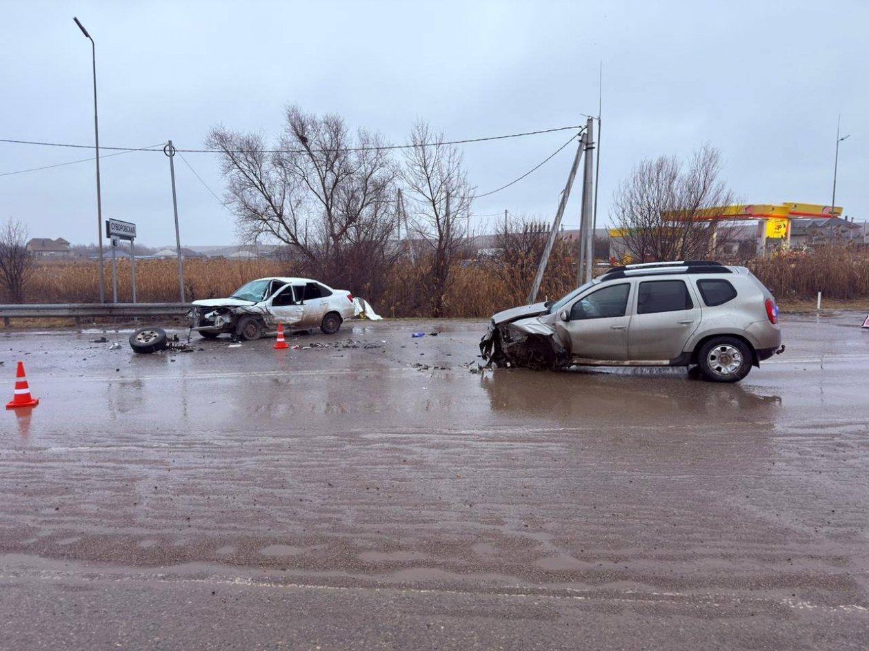 Четыре человека пострадали в лобовом ДТП на трассе Ставрополья Госавтоинспекция Ставрополья