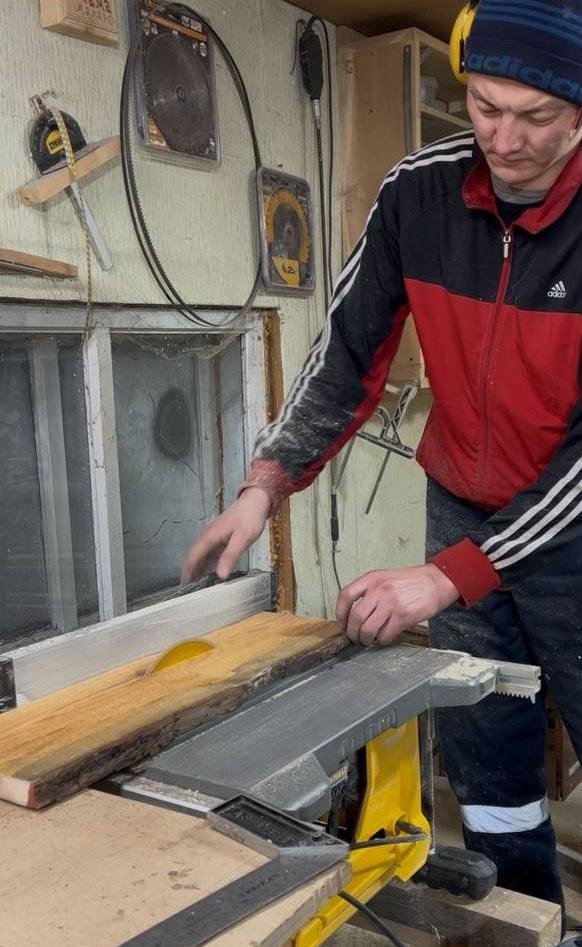 В Бурятии многодетный отец открыл по соцконтракту собственную мастерскую пресс-служба правительства Бурятии