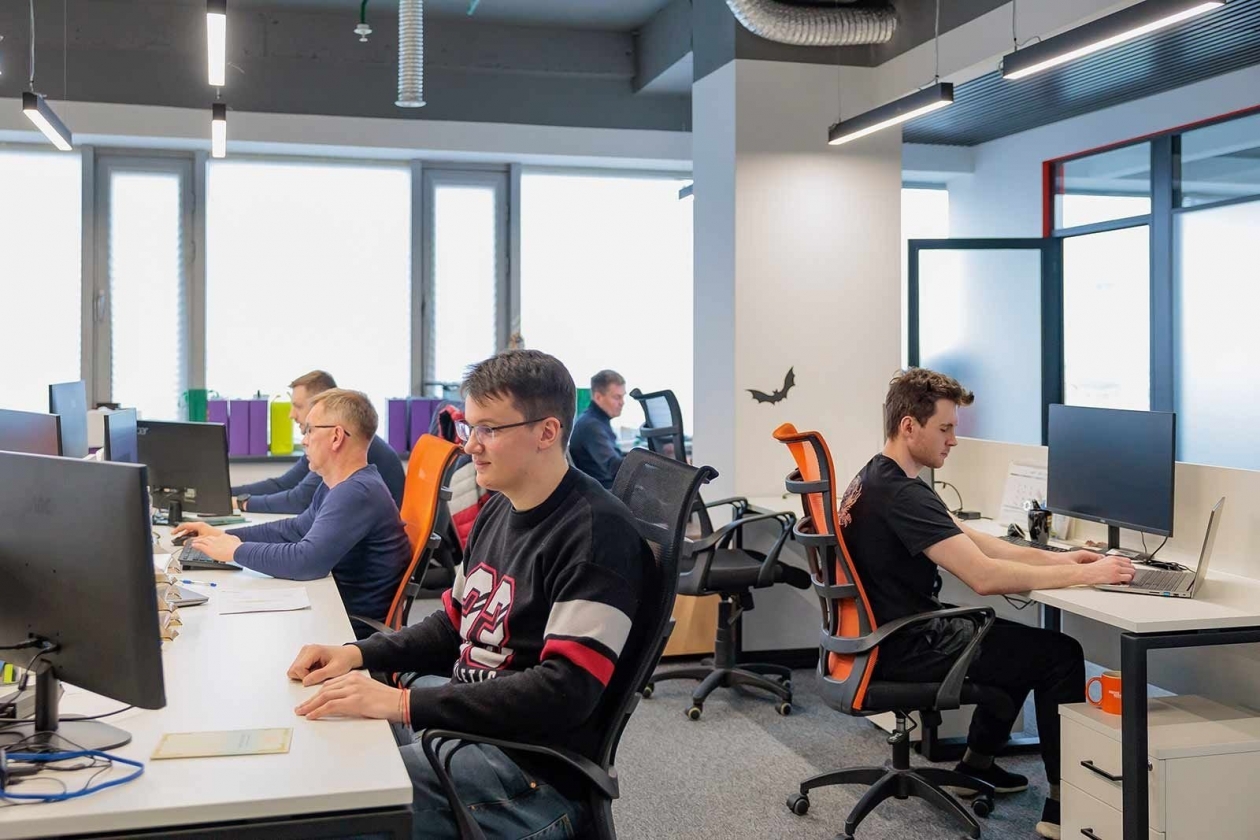 работники https://www.mos.ru