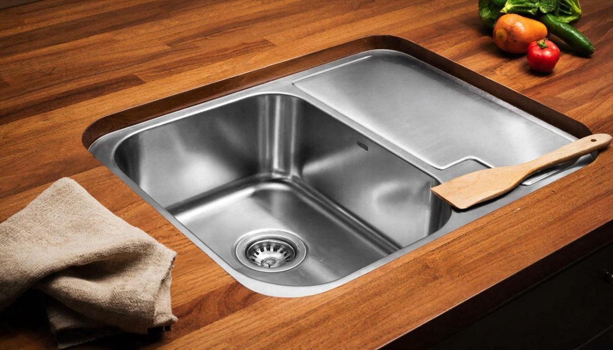 Тематическое фото GigaChat (18+)