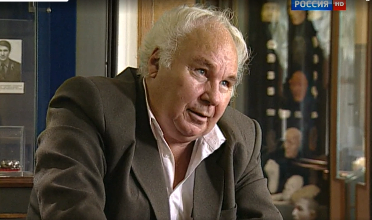 Виктор Баранов в 63 года снялся в документальном фильме Кадр из фильма &quotФальшивомонетчики. Гении и злодеи&quot (12+)