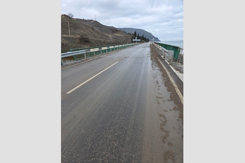 Мост начали приводить в порядок Минтранс Крыма