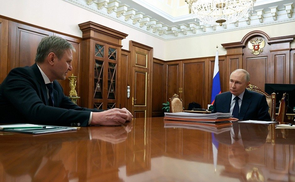 Экс-губернатор Кубани Ткачев просит у Путина помощи создать дорогу в Сочи Пресс-служба администрации президента РФ