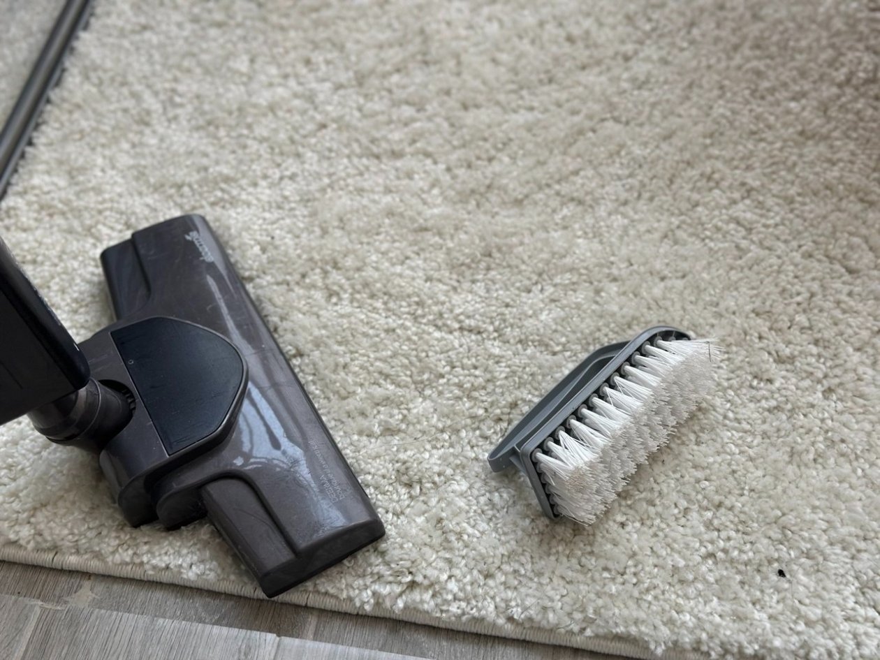 Чищу ковры без воды и мыла: это лучший и самый быстрый способ — понадобятся щетка и пылесос ИА KrasnodarMedia
