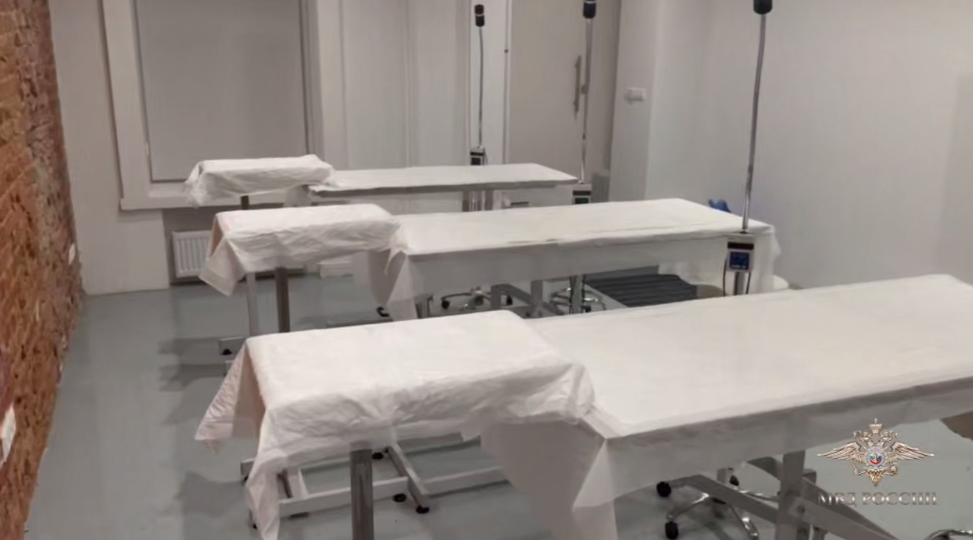 Полиция показала кадры из морга, где торговали частями тел скрин из видео