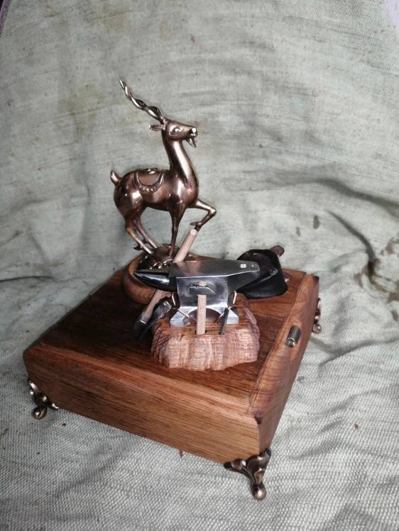 Молодой скульптор оживит бурятские сказки в бронзе на персональной выставке в ЦСИ &quotЗалуу&quot Центр современного искусства Залуу