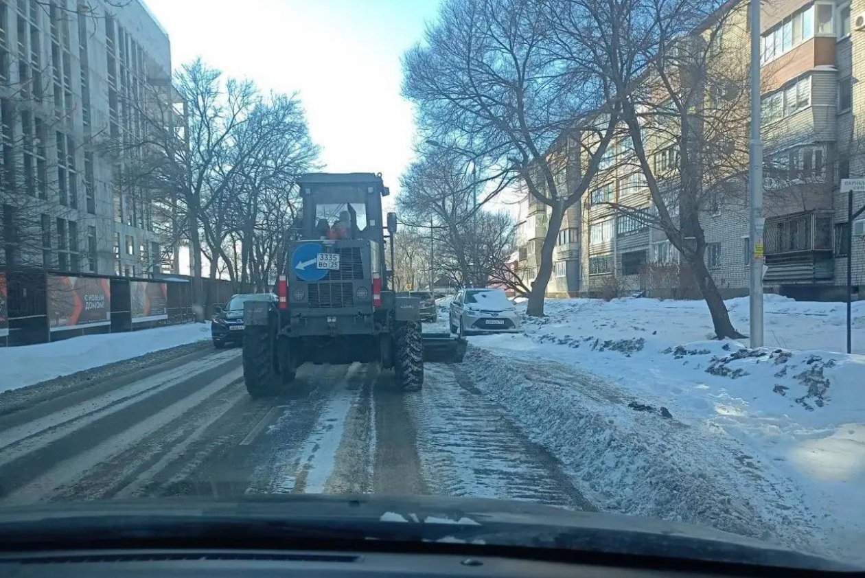 Работы по очистке дорог Tg-канал (18) администрации УГО