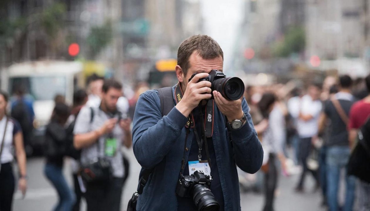 &quotЧерез мой объектив промелькнула жизнь земляков&quot: Эдгар Брюханенко - свидетель строек века Kandinsky 5.0(12+)
