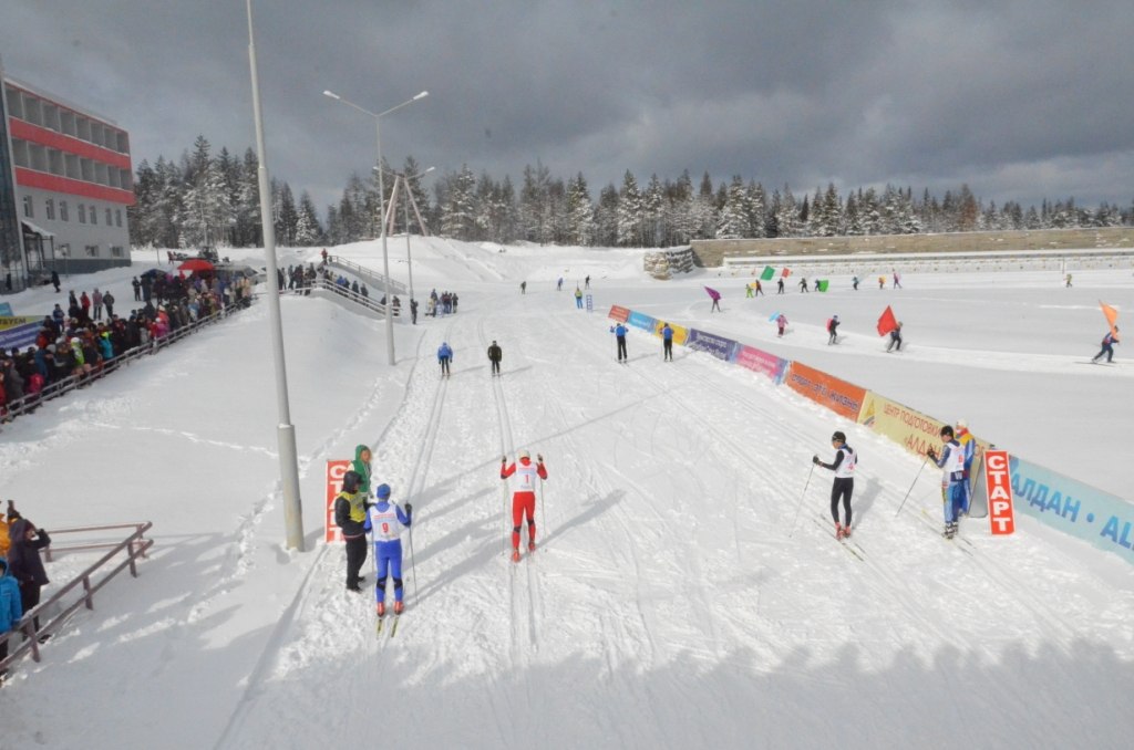 Спринтерскую команду сборной России по лыжному спорту встретили в Алданском районе Якутии, Фото с места события из других источников