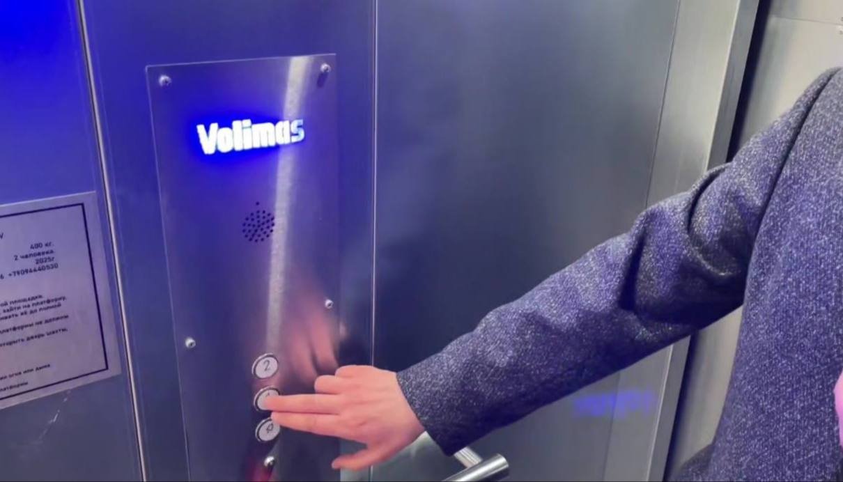 Власти Краснодара объяснили, что происходит с лифтами в наземных переходах скрин t.me/deptrans_krd