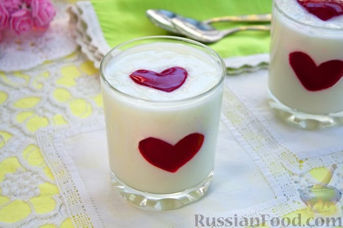 Приготовьте йогуртовый десерт с сердечками из желе для любимого. Бесподобно, вкусно и красиво russianfood.com