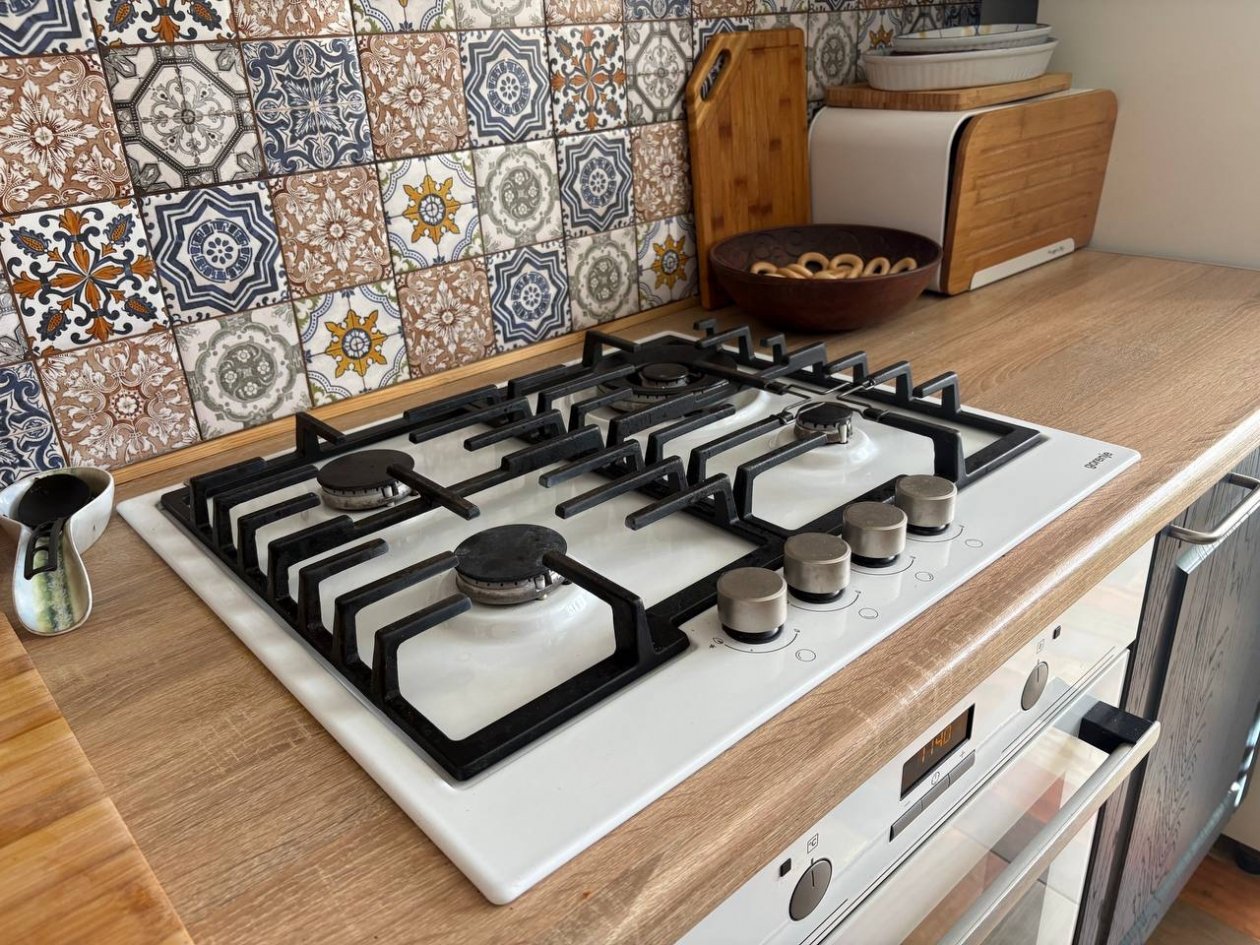 Перестаньте тереть плиту: всего 3 пшика, и королевский блеск гарантирован ИА Stavropol.Media