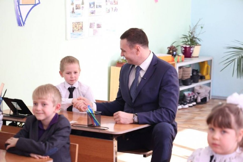 Дмитрий Демешин ответил на вопросы школьников в Ульчском районе Антон Шевченко
