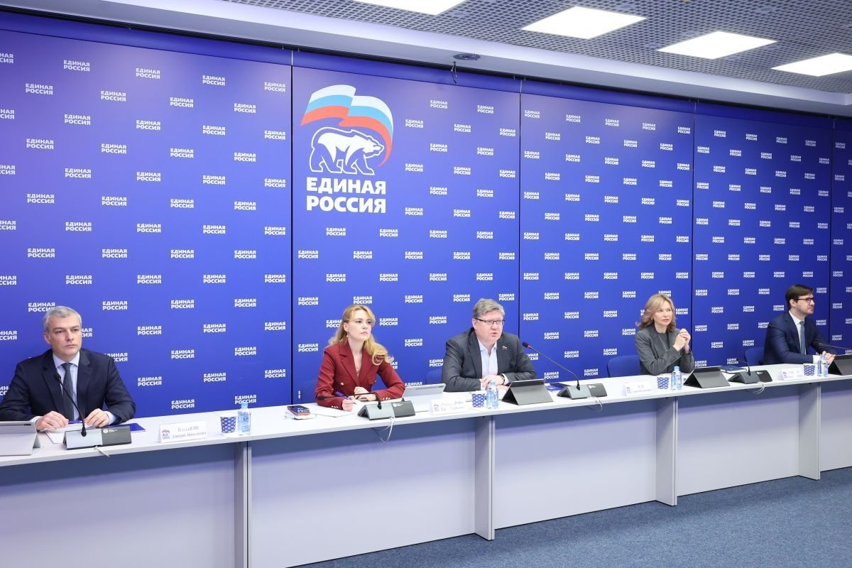 580 тысяч человек трудоустроены при поддержке &quotЕдиной России&quot Пресс-служба регионального отделения ЕР