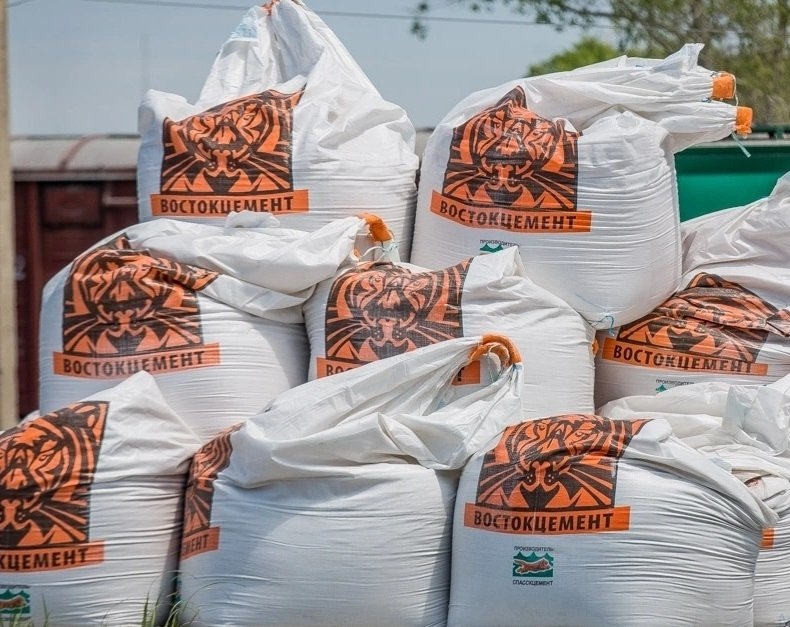 Мешки с продукцией &quotВостокцемента&quot ИА PrimaMedia