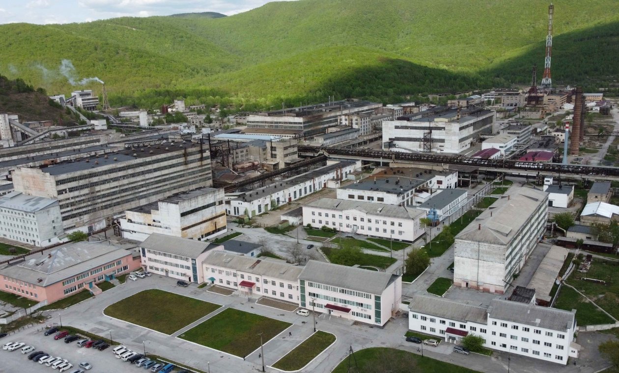 Вид на комбинат в Дальнегорске пресс-служба ООО &quotДальнегорский ГОК&quot