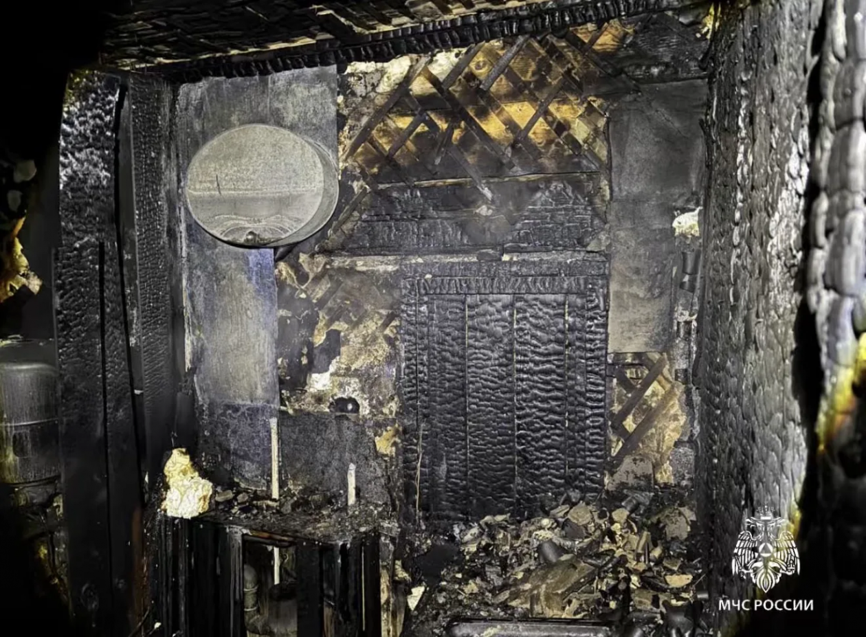 Фото с места пожара в Иркутском районе Пресс-служба ГУ МЧС России по Иркутской области